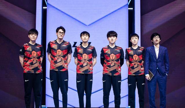 以在德乙中 以在德乙中