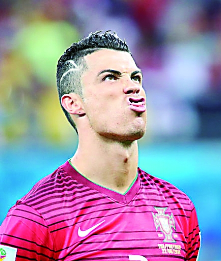 邝兆镭破门 邝兆镭破门